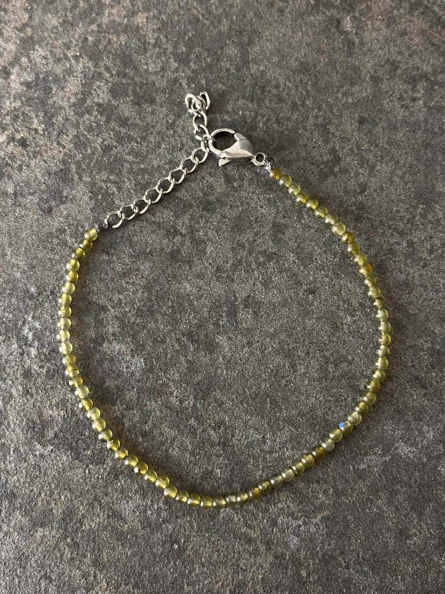 Labradoriet armbandje