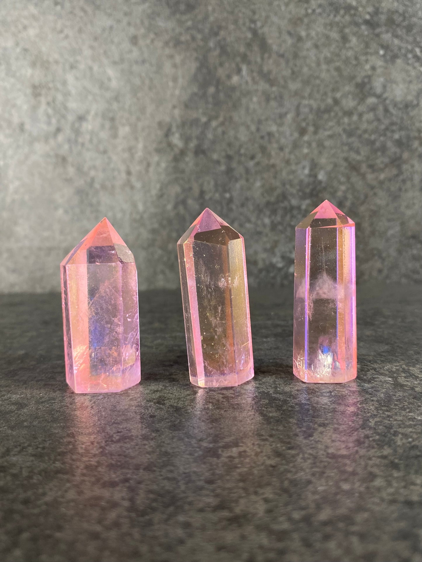 Aura coated bergkristal torens