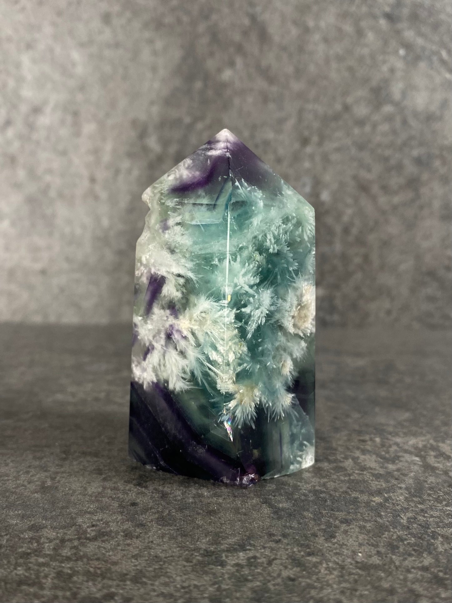 Feather fluorite toren