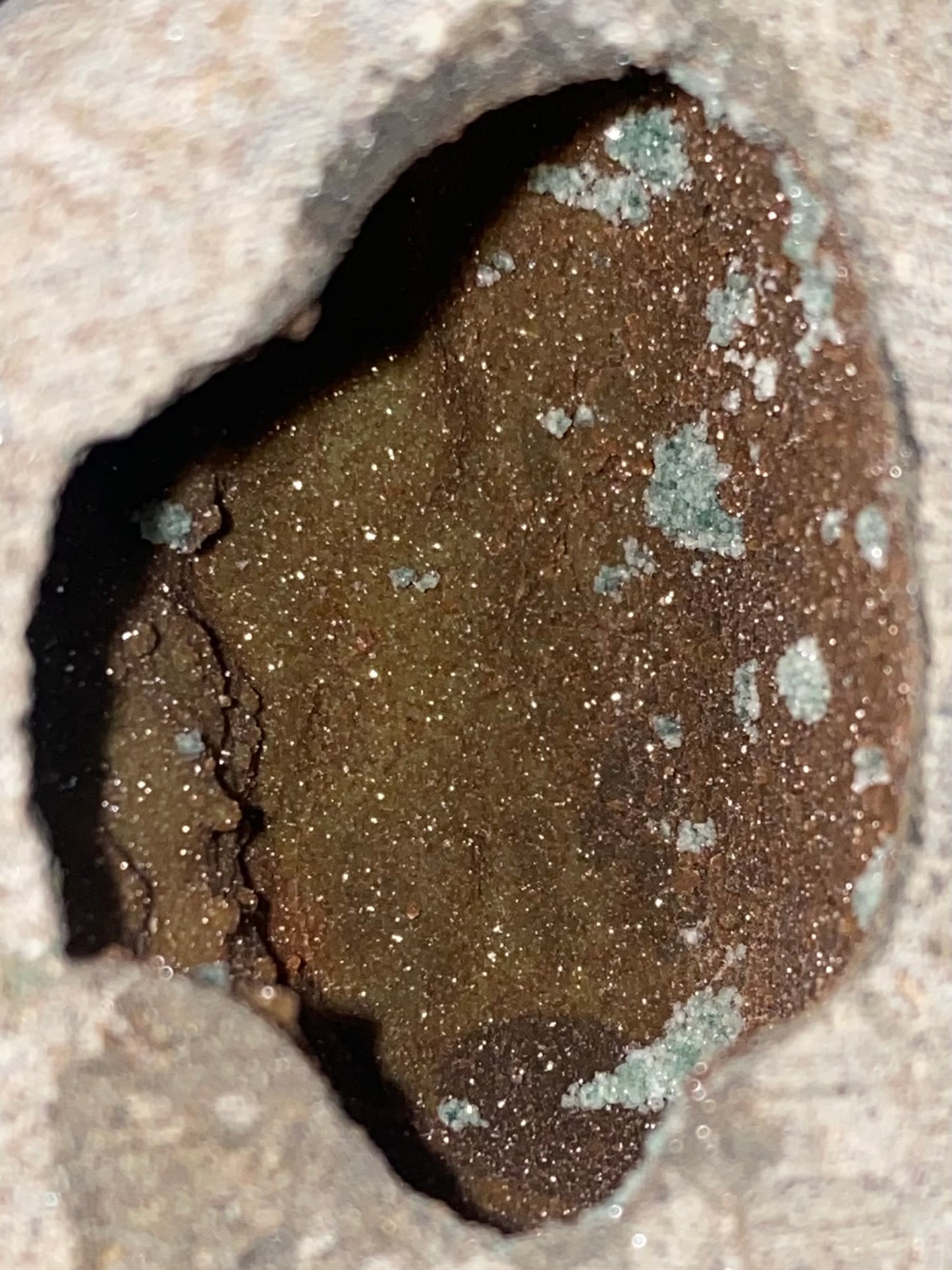 Kwarts/chalcedoon geode