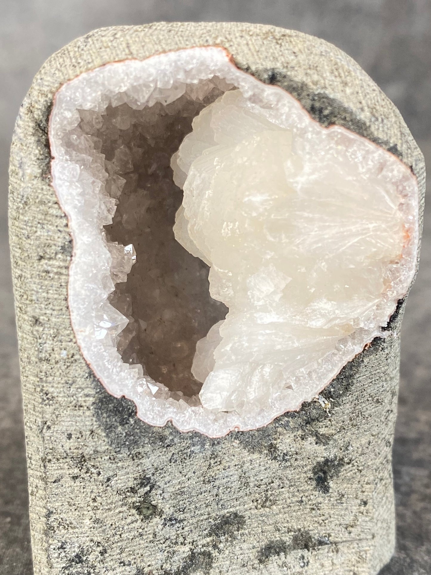 Kwarts/chalcedoon geode
