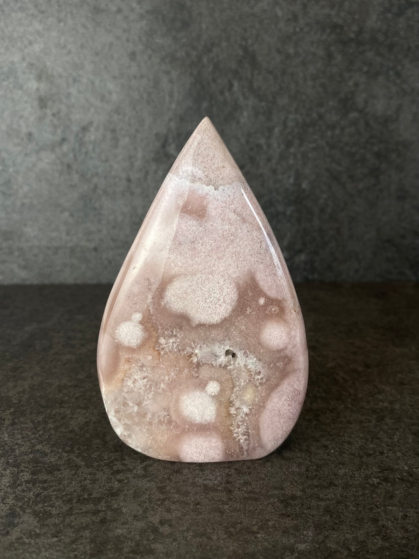 Roze chalcedoon vlam