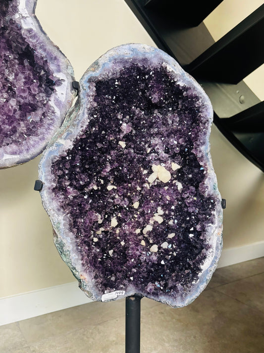 Amethist statement piece