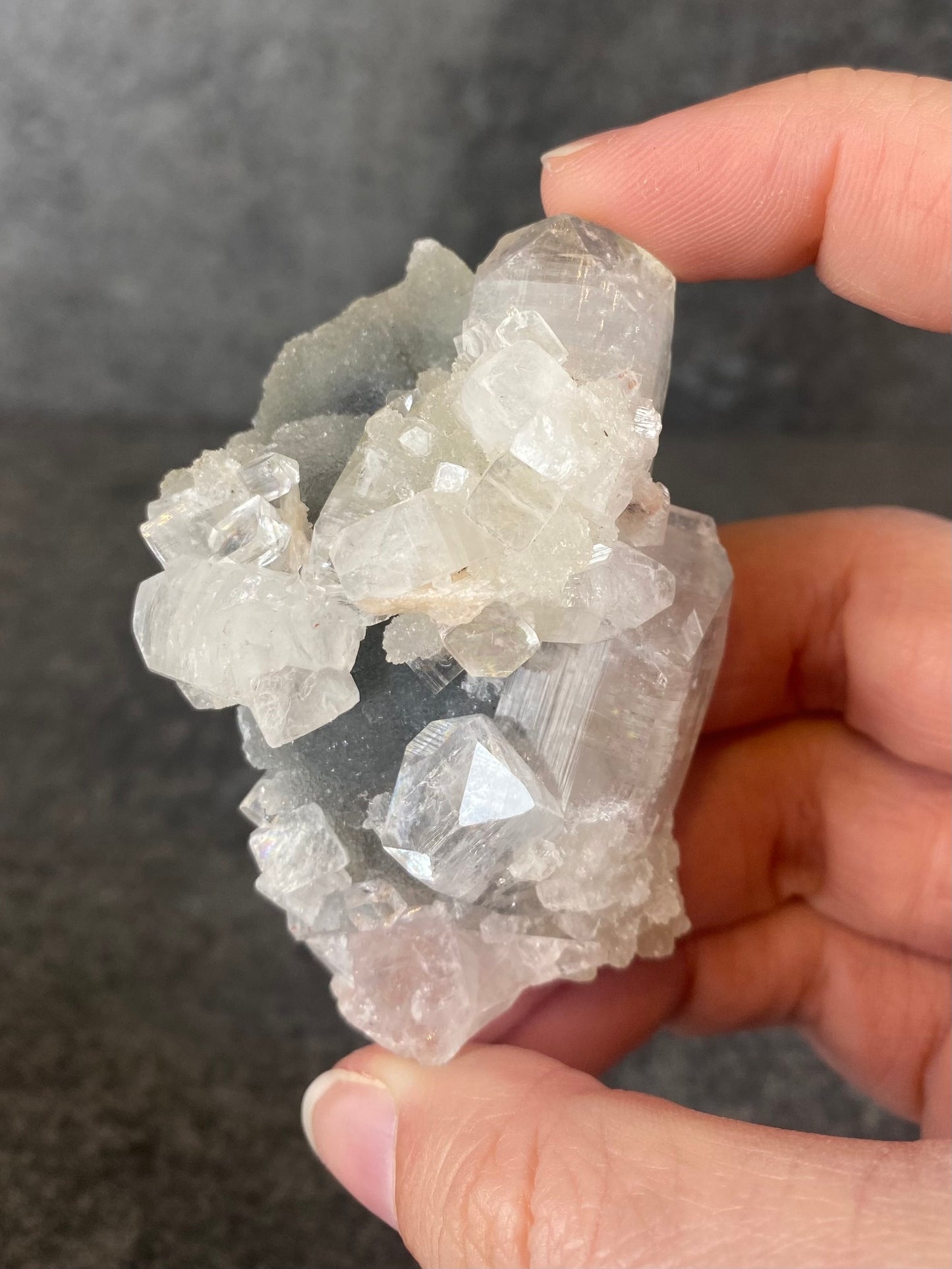 Chalcedoon met apofyliet en stilbiet