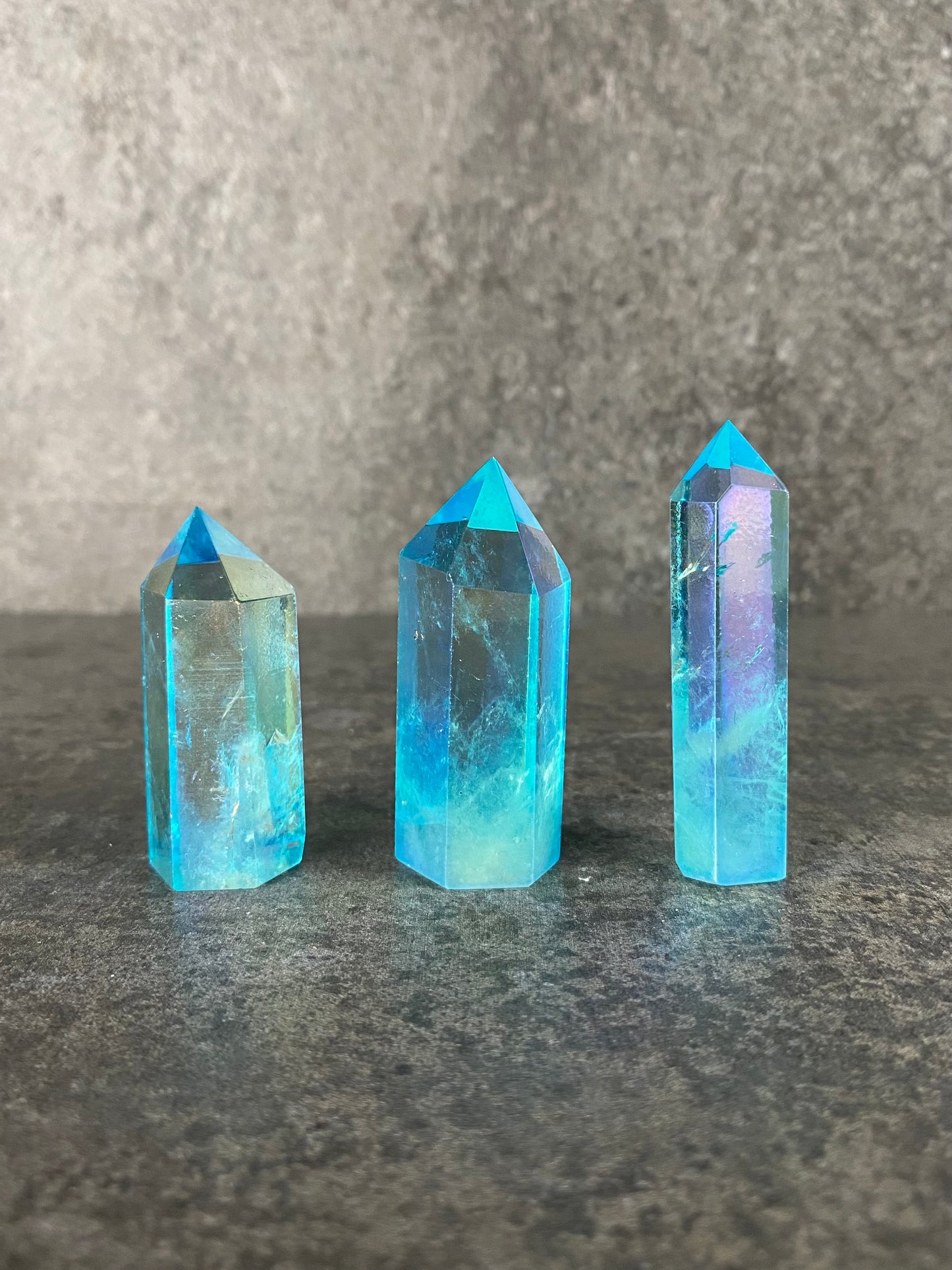 Aura coated bergkristal torens
