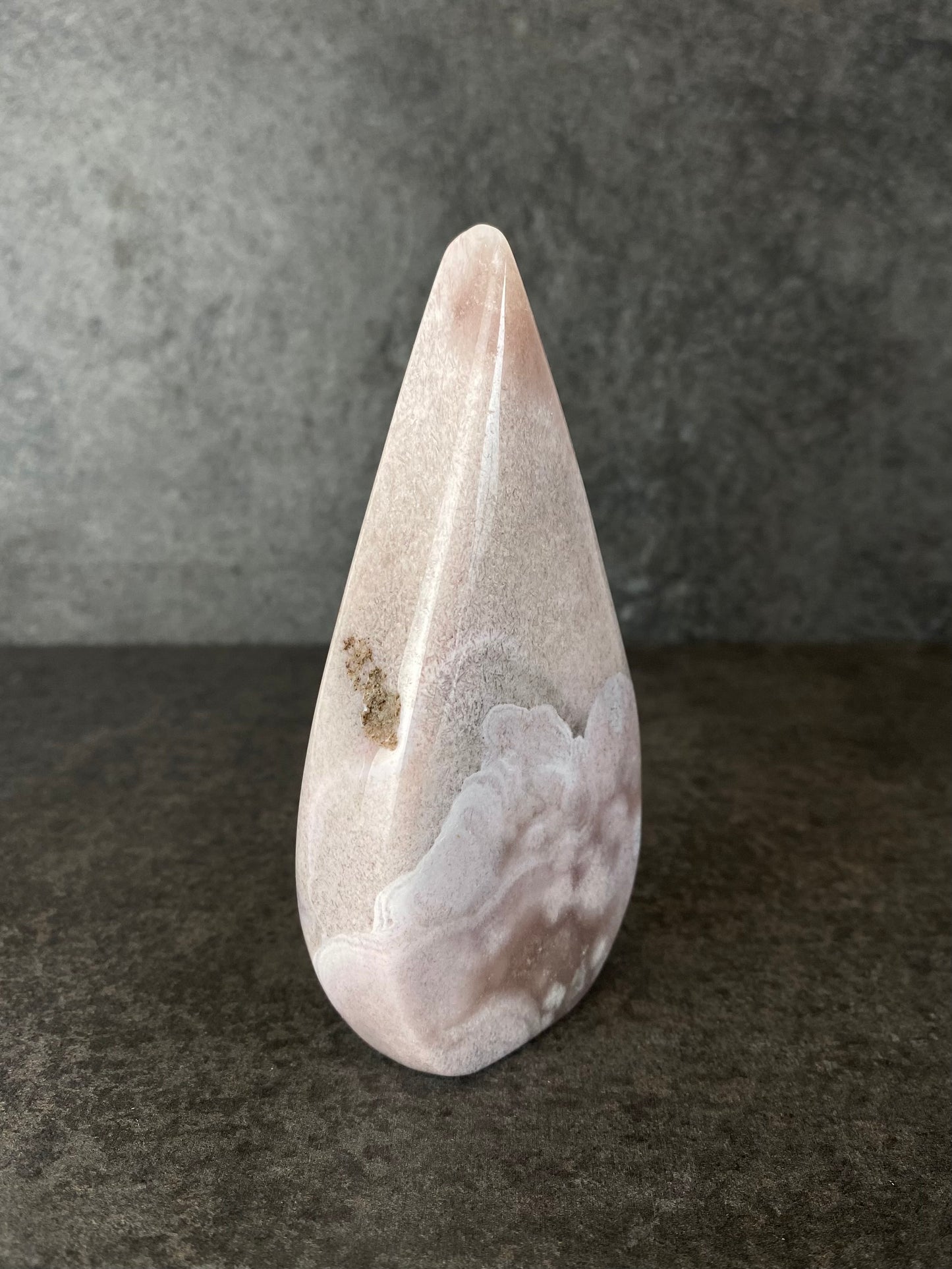 Roze chalcedoon vlam