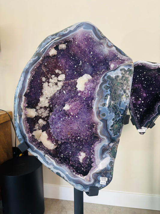 Amethist statement piece
