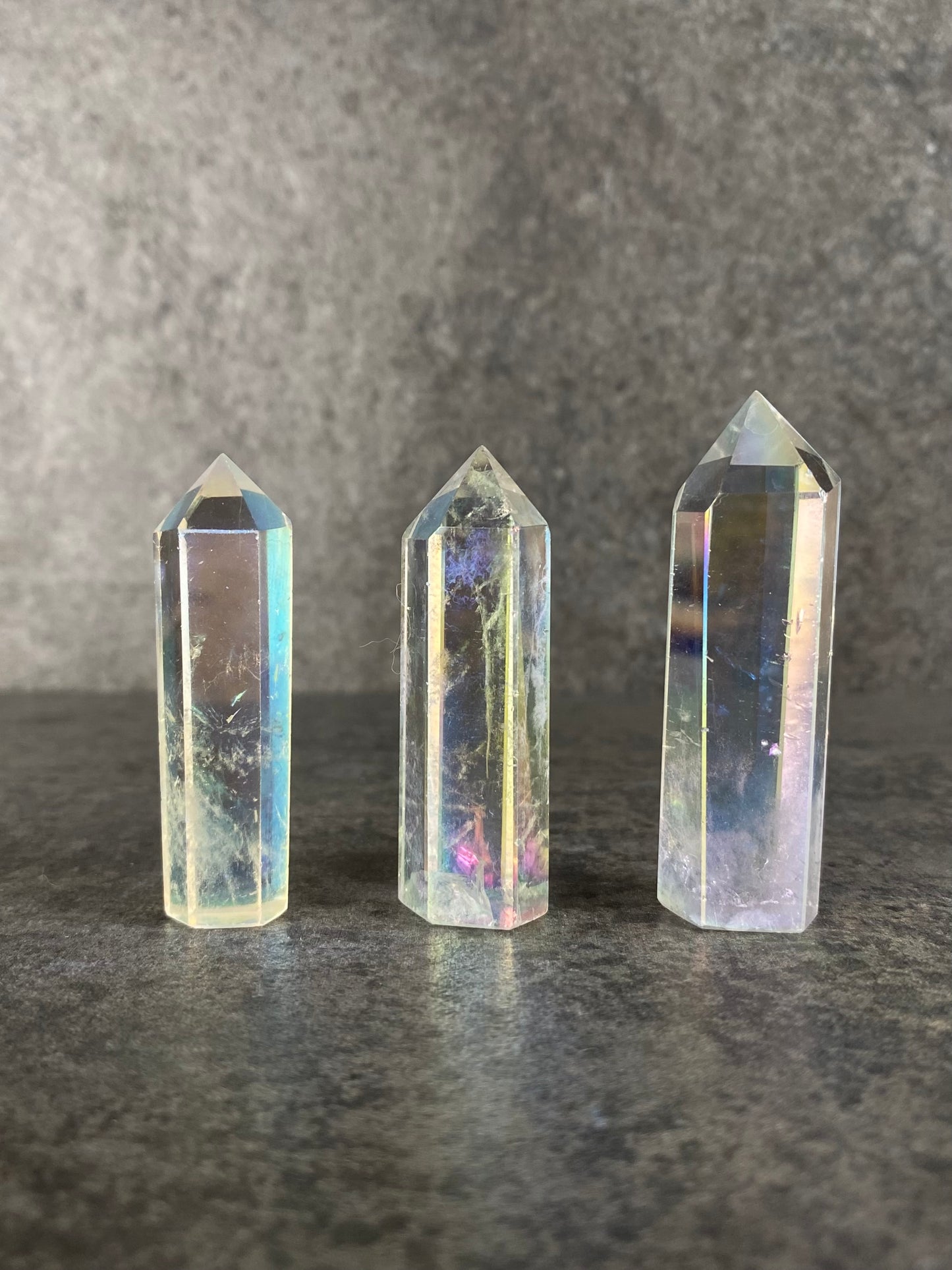 Aura coated bergkristal torens