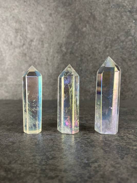 Aura coated bergkristal torens