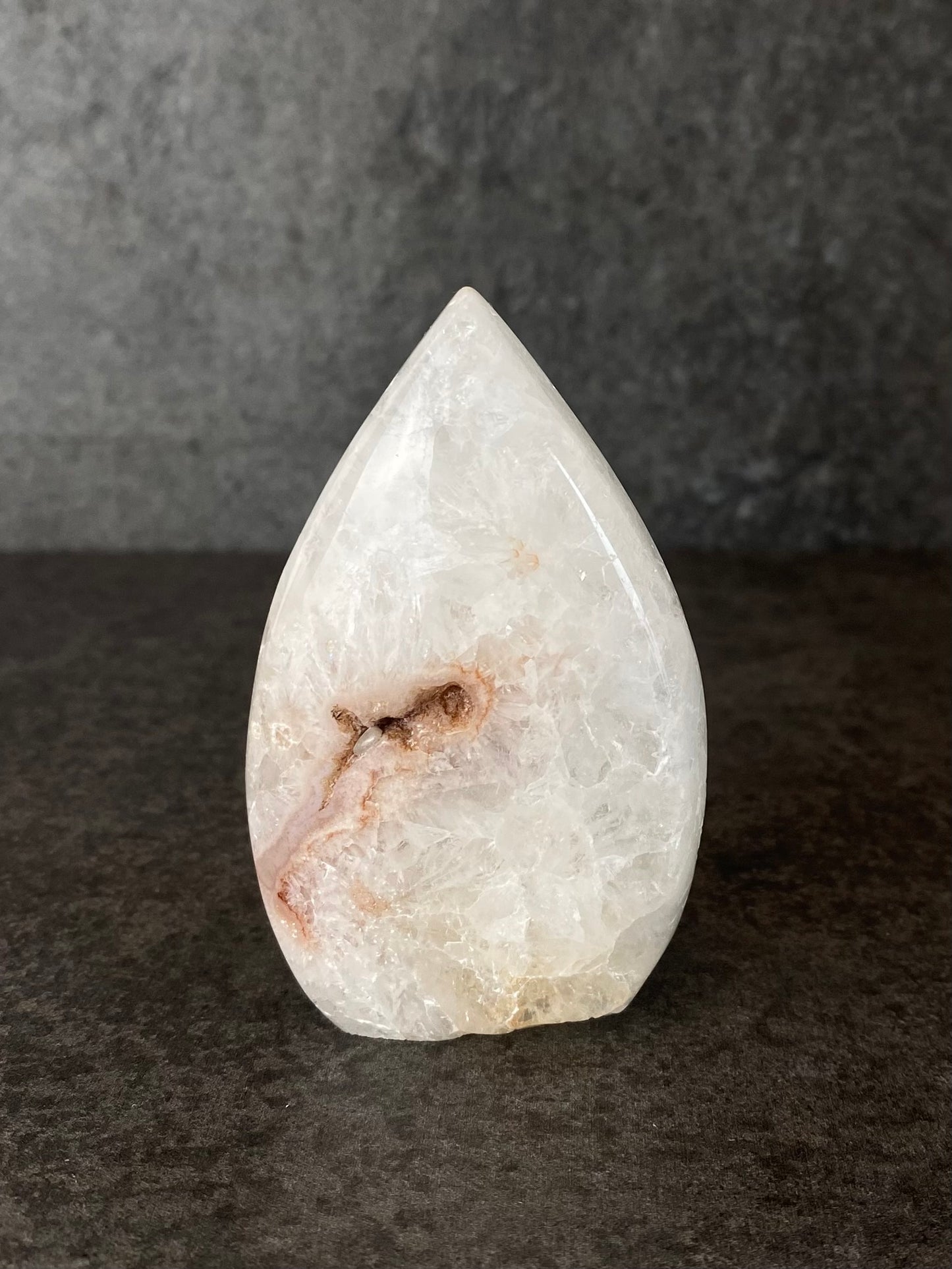 Roze chalcedoon vlam
